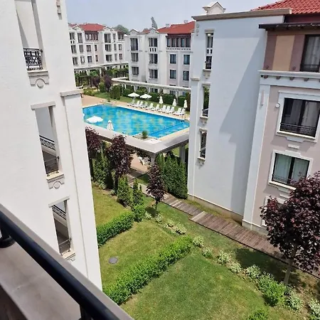 Green Life Beach Resort- апартамент фемили 2